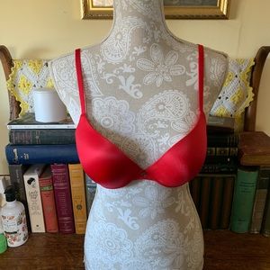 36B Victoria’s Secret Very Sexy bra